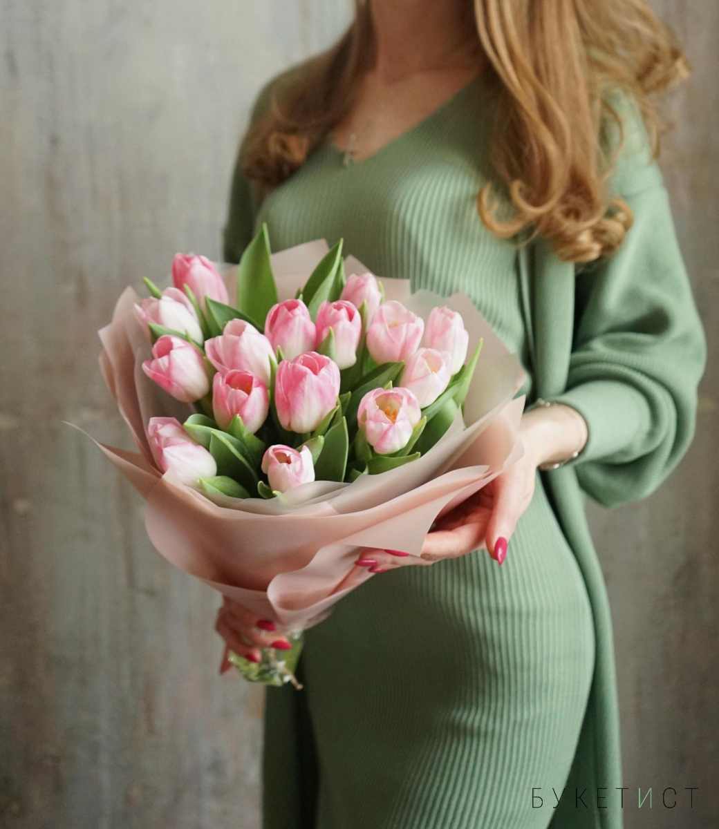 Букет розовых тюльпанов сорта Династия