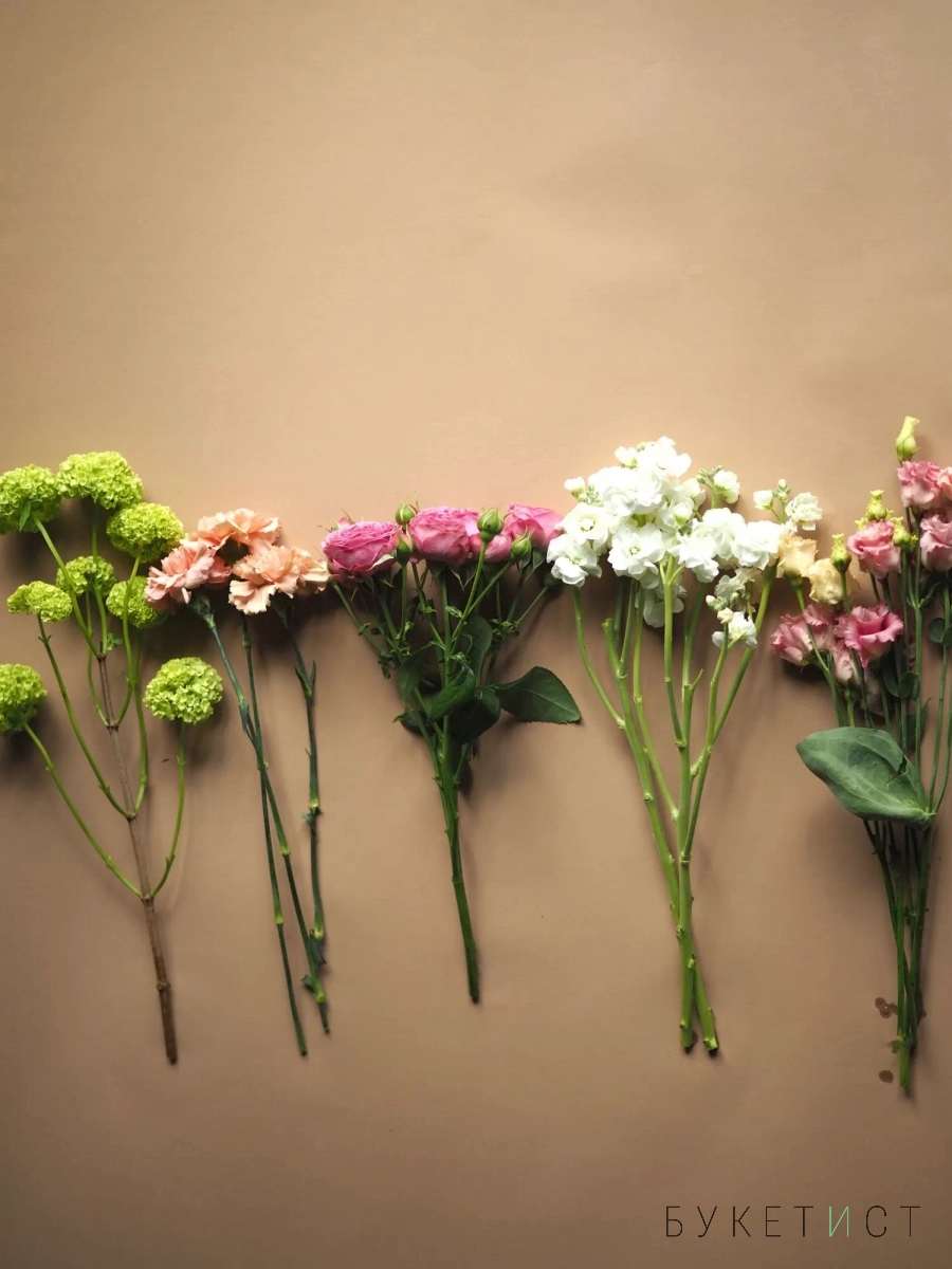 Набор цветов для самостоятельной сборки букета "Шепот листьев"