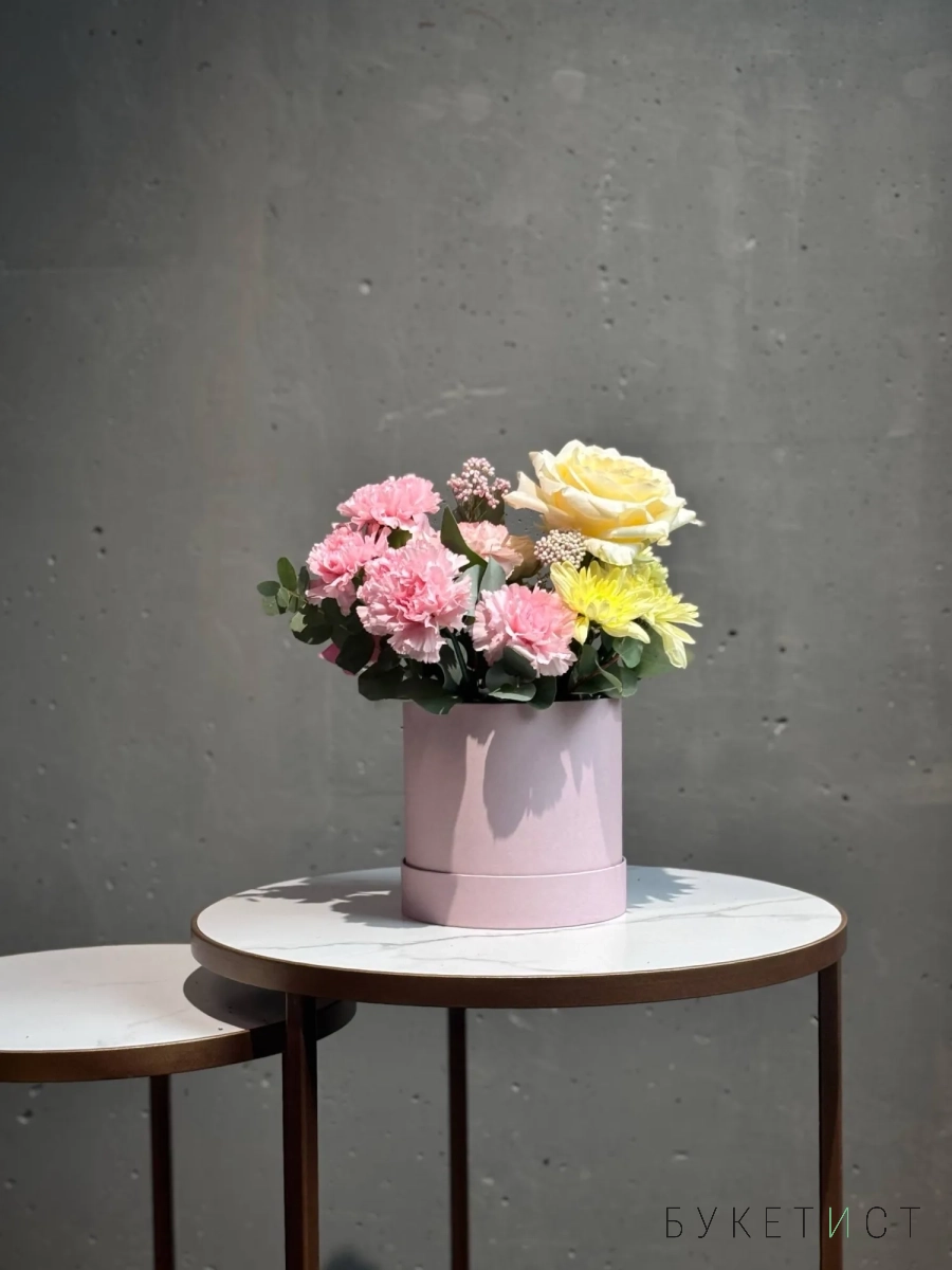 Композиция с нежными диантусами Композиция с нежными диантусами