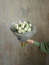 Белоснежный букет белых тюльпанов  