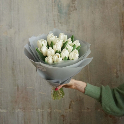 Белоснежный букет белых тюльпанов, 15 стеблей 