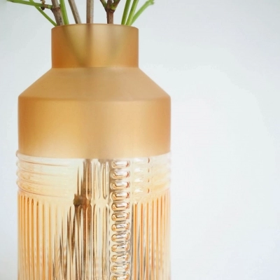 Дизайнерская стеклянная ваза 