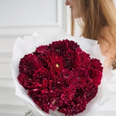 Букет фермерских георгин сорта Dahlia Arabian Night