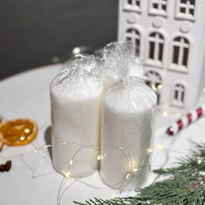 Набор толстых белых свечей 3 шт Набор толстых белых свечей 3 шт