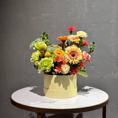 Сочная композиция с герберами и краспедией Сочная композиция с герберами и краспедией