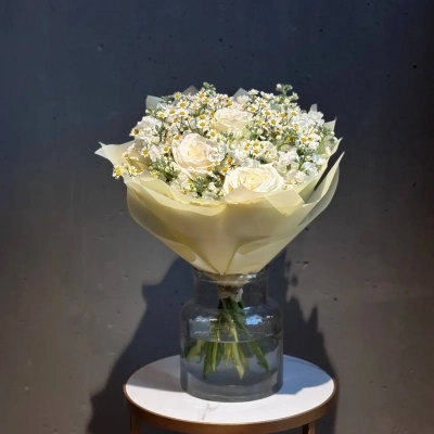 Нежный букет с ромашками Нежный букет с ромашками