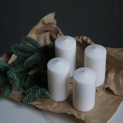 Набор белых свечей 4 шт Набор белых свечей 4 шт