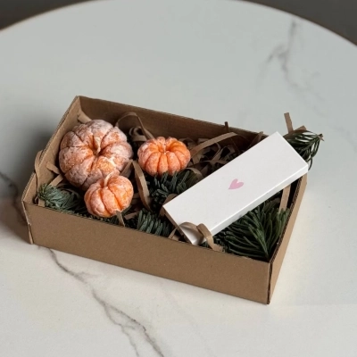 Новогодний подарочный набор с мини-свечками