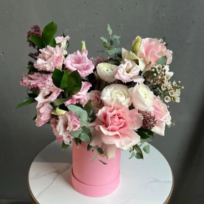 Композиция в коробке "Прикосновение нежности"