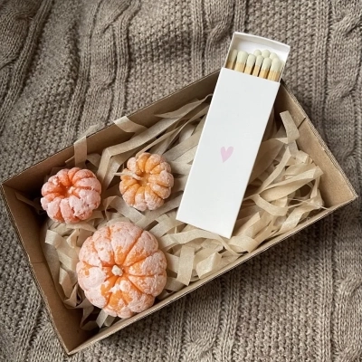 Подарочный набор с мини-свечками мандаринками Подарочный набор с мини-свечками мандаринками