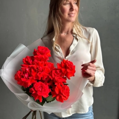 Эффектный букет из роз сорта Nina Эффектный букет из роз сорта Nina