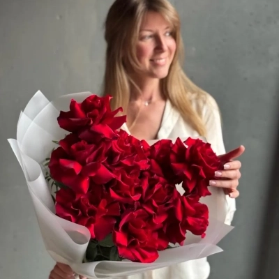 Эффектный букет из роз сорта Explorer