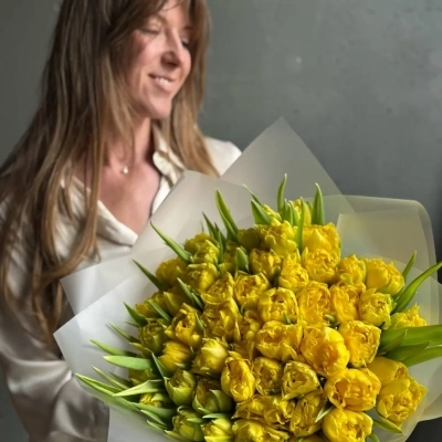 Букет желтых пионовидных тюльпанов Букет желтых пионовидных тюльпанов