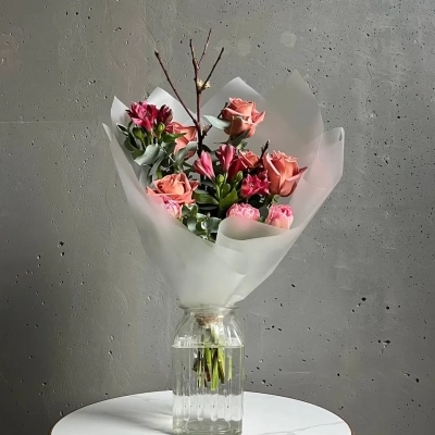 Авторский букет "Вишня в шоколаде"