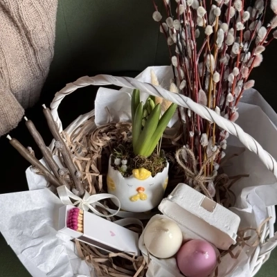 Плетёная корзина к Пасхе с кашпо