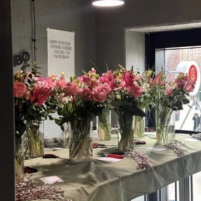 День рождения в цветах